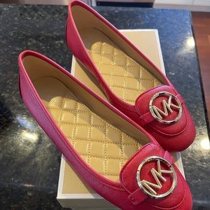 Michael Kors Shoes Size 7.5